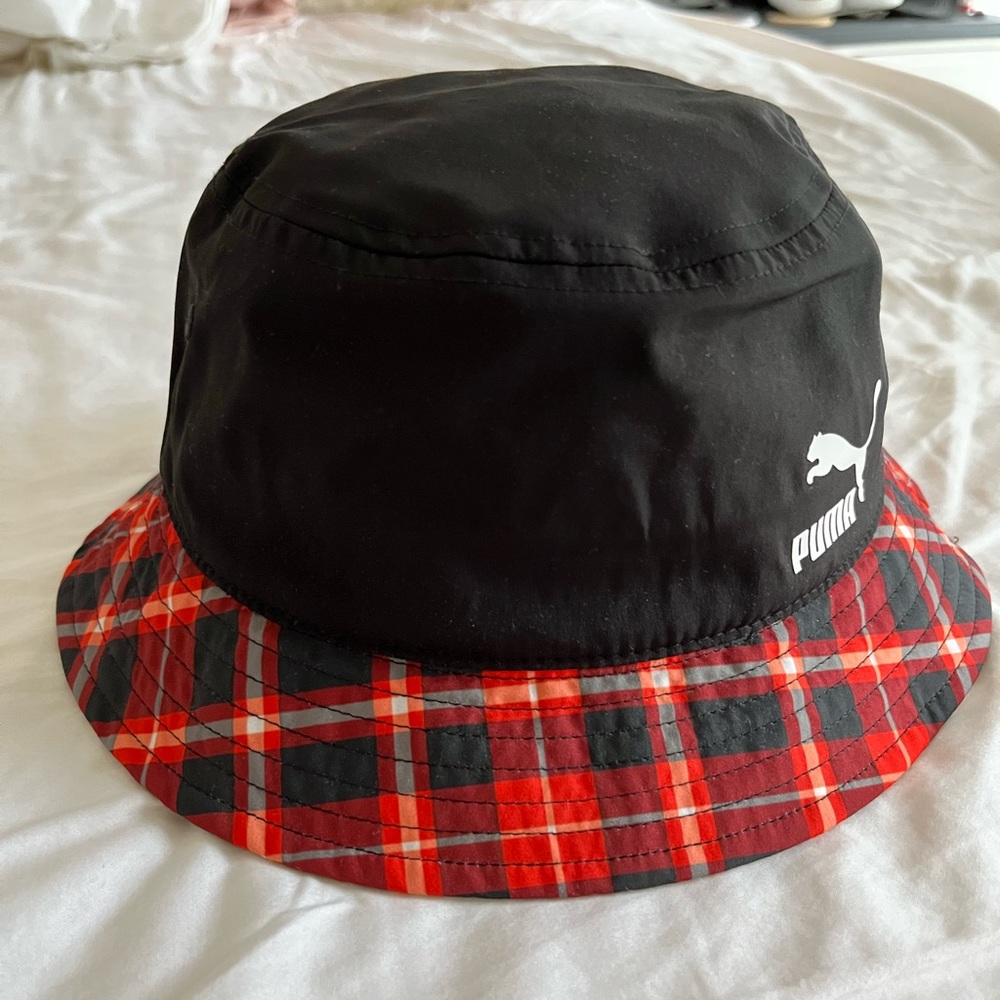 Puma Exclusive Red Check Bucket Hat Unisex Adult. Preowned. - Picture 2 of 3